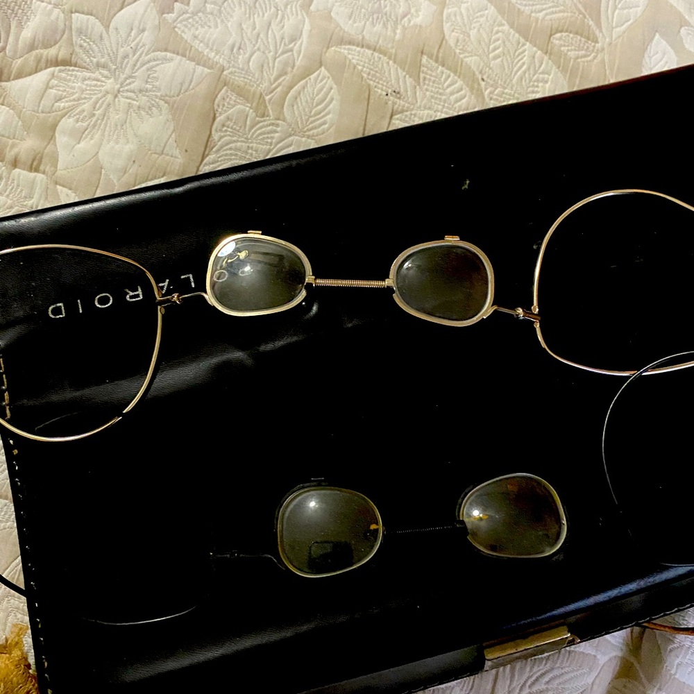 VINTAGE GLASSES 👓